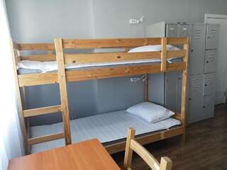 Хостелы The Place Astana Hostel Нур-Султан Кровать в общем 6-местном номере для мужчин и женщин-11