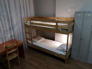 Хостелы The Place Astana Hostel Нур-Султан Кровать в общем 6-местном номере для мужчин и женщин-13