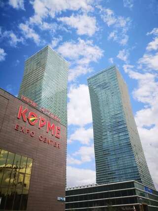 Хостелы The Place Astana Hostel Нур-Султан Бюджетный двухместный номер с 1 кроватью-11
